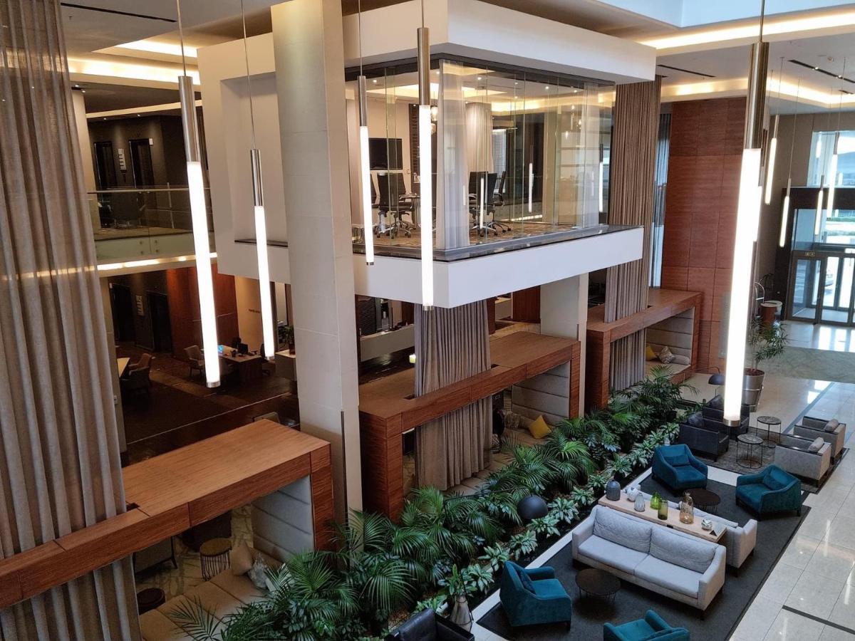 The Residences At Crystal Towers Kaapstad Buitenkant foto